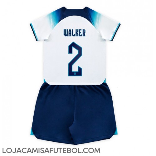 Camisa de Futebol Inglaterra Kyle Walker #2 Equipamento Principal Infantil Mundo 2022 Manga Curta (+ Calças curtas)